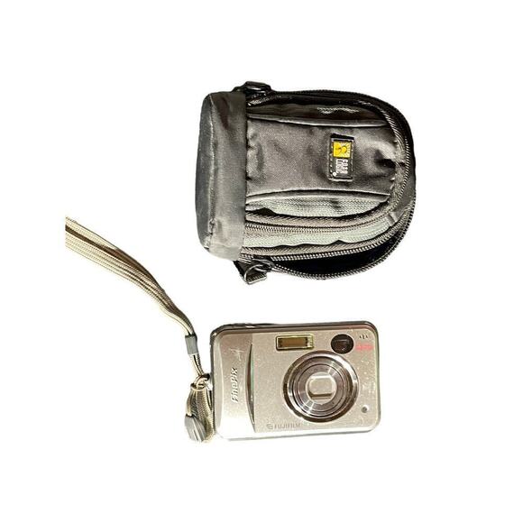 Fuji Film Fine Pix A350 Digital Camera. 5.2 Zoom. Batteries. Silver. Parts Only - Picture 4 of 4
